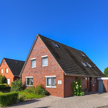 Ferienwohnung Im Haus Weinstock Esens Exteriör bild
