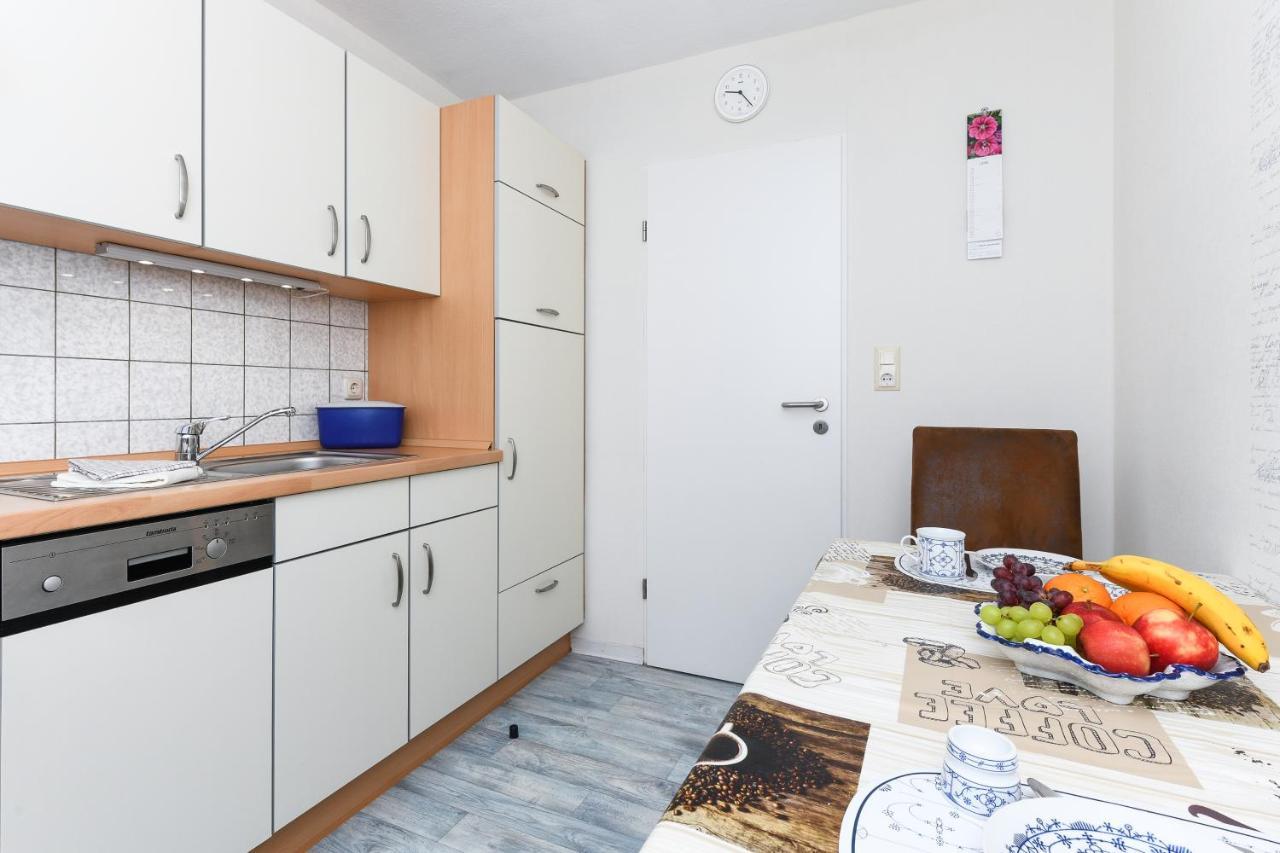 Ferienwohnung Im Haus Weinstock Esens Exteriör bild